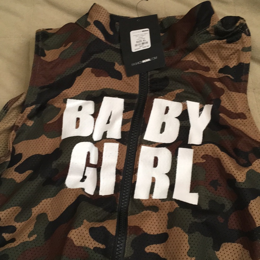 COPY - Fashion Nova Camouflage Jumpsuit XL
